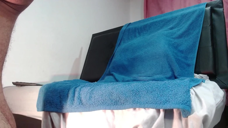 Tommhot: Penis Pump Pumping Foreskin Without Cutting