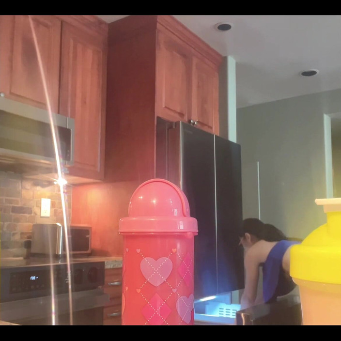 sweethanajapanese: Ich mache die küche lustig