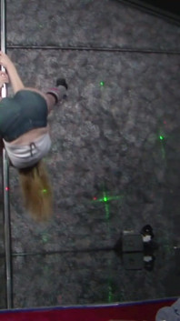 Culona rubia follada duro de su amigo bbc