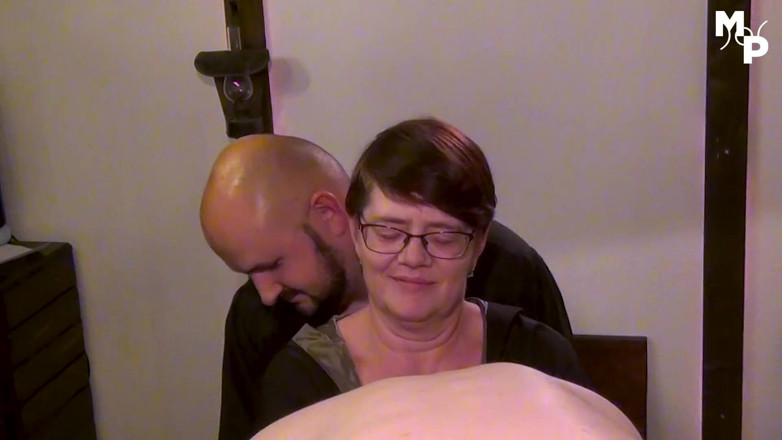 Schwester Sandra: Paní Sandra a Marcus Pollack fistují svého bi-otroka