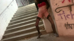 Zhenya Sissy: 用马尾辫在肛交的另一次散步