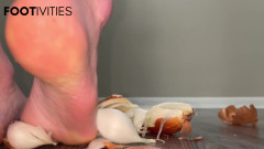 footivities: Video kaki menghancurkan bawang 4k kaki