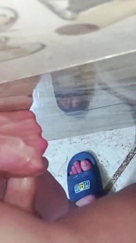 In the Bathroom, Manual Masturbation with Nerve-wracking Moans, Too Bad I Didn't Satisfy