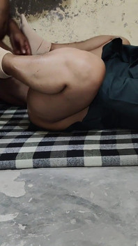 Yerde sert hızlı seks