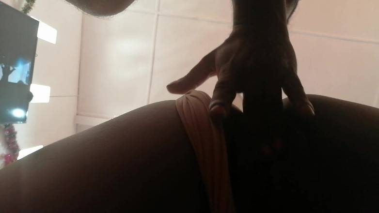 Tina Baby: Gaun baru ibu tiri dibuat dengan tangan baru membuat kontolku...