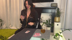 LizaVirgin: 熱い熟女と脱衣カードゲーム