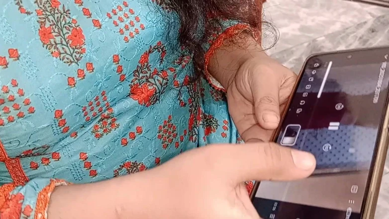 QueenbeautyQB: Indian Stepbrother Finally Succeeds in Seducing His Stepsister