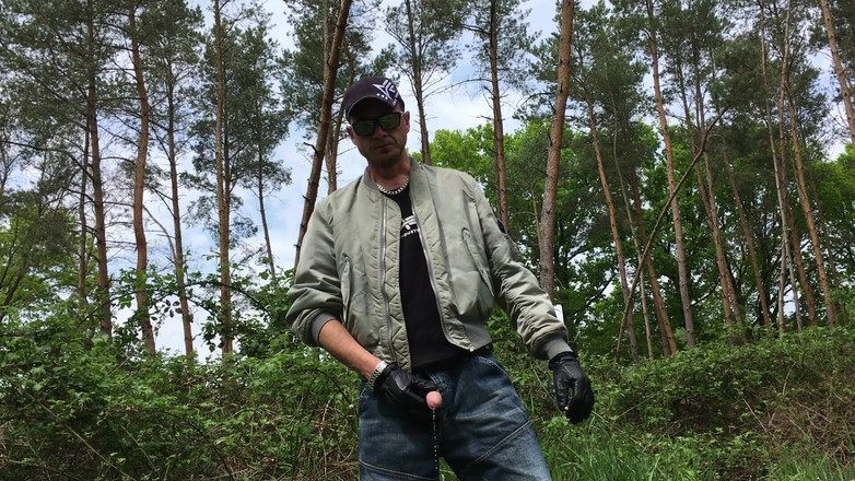GEARandSmoke: Pisse en plein air