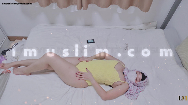 LittleMuslim: VEDERE LA PERSOANA 1: o fată malaieziană hijabi care se simte...