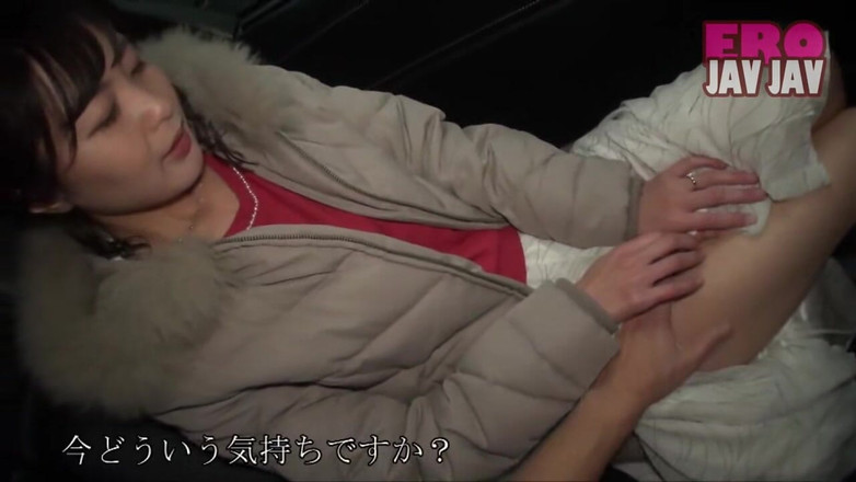 Eros-JavJav: Leidenschaftliche verheiratete frau, verloren in ihren tiefsten wünschen - 1