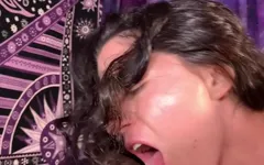 Muncrat dan telan sperma - vanessa cliff dan jermaine lavender