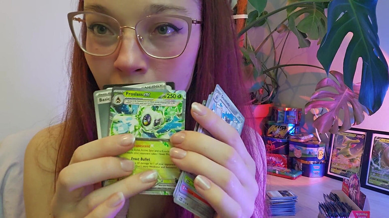 petitesubkitten: Asmr Toys拉可爱的红发女郎