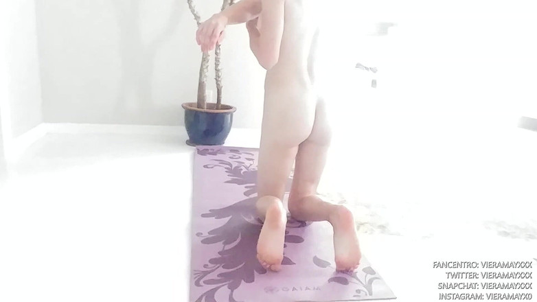 VieraMayXXX: Bright and Early Nude Morning Workout