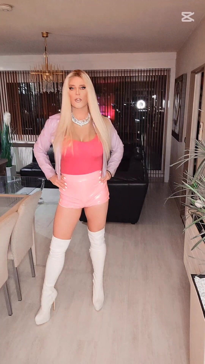 Melissa Glamour: 2 Kıyafetler Deri POV Sigara Metresi Fışkırtma
