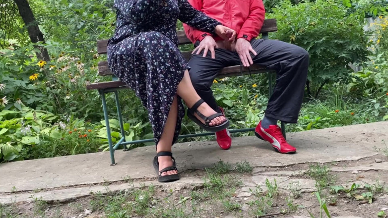 OurFetishLife: Mature Stepmom Milks My Dick Outdoors in the Park
