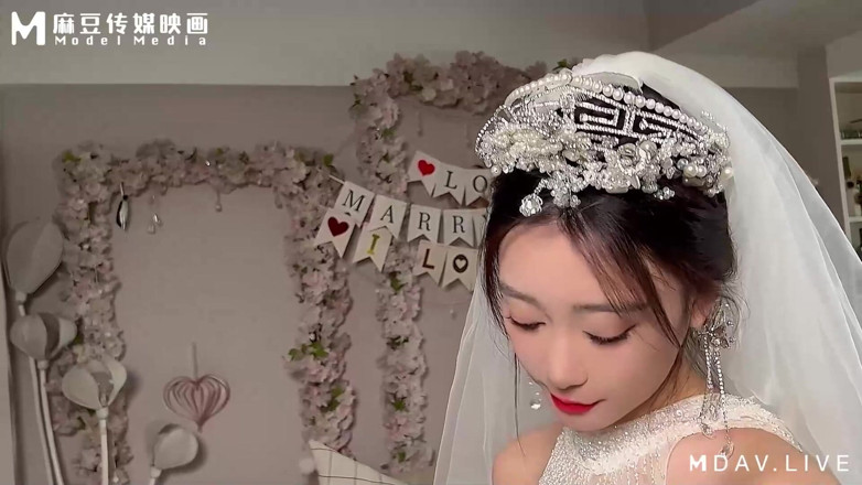ModelMedia Asia: Md-0311 the Agreement Under the Wedding Dress