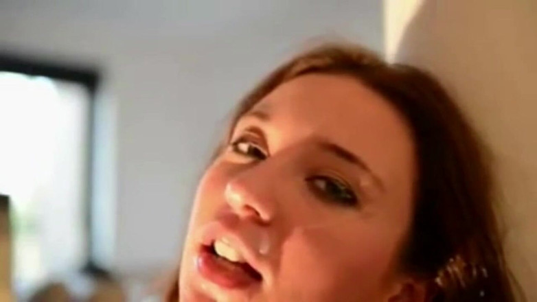 HeavyFrenchDaddy: Julie Skyhigh, Přivázaná Ke Tyči, Saje Jako Děvka a Dostane...