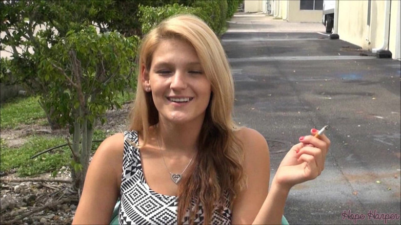Daddys Dirty Girls: Plížení cigarety HD wmv