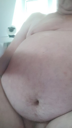 Karlchengeil: Naked in Bathroom and Toilet