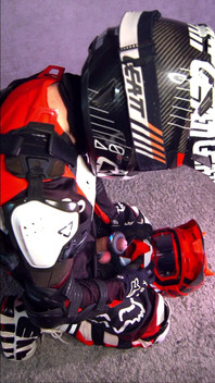 A Vibrating Ring Made Me Cum Hands-free on My Friend's Helmet.