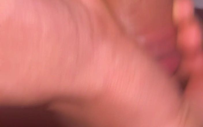 Quan Vietnam 18: Chàng trai trẻ Việt Nam masterbate và xuất tinh