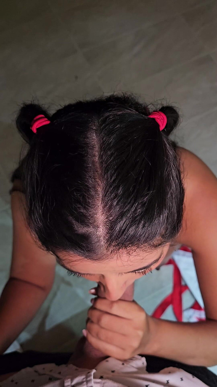 linahenaossx: Lascia Il Tuo Cazzo Molto Sbavato E Duro!