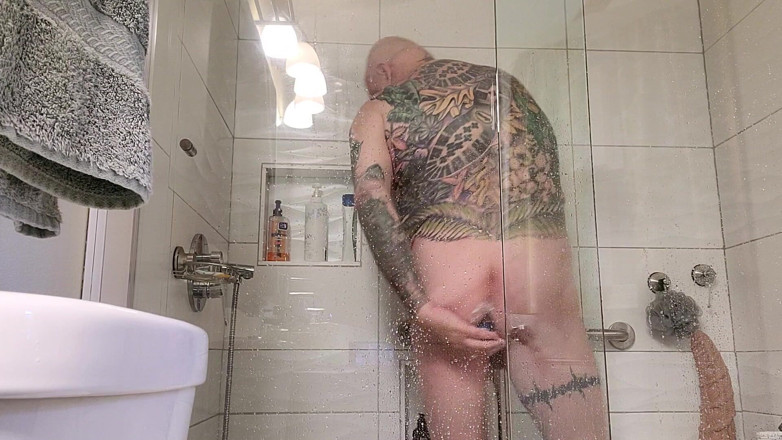 City hog: Rover loves new shower
