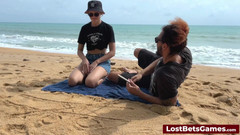 Lost Bets Games: स्ट्रिप tic-tac-toe का डेविड और Kelly टैंटलाइजिंग गेम