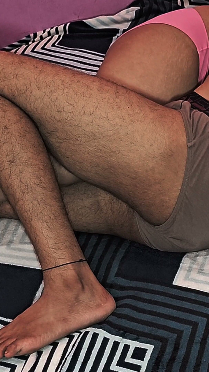 Realsexhub: La MILF Diya Bhabhi Se Fait Baiser Par Son Demi-frère