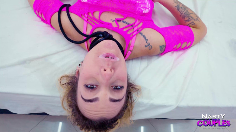 Sweet Hardcore: Zdominowana i związana, uwielbia intensywny seks, gdy jej każę