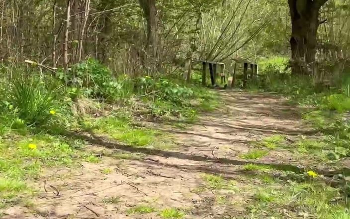 Kadu: Seduzindo um cara na floresta e fodendo ele também