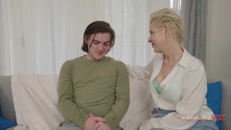 Aunt Judy's XXX: Ajudysxxx - Mature MILF Therapist Bobbi Shay Helps Her Lonely Patient