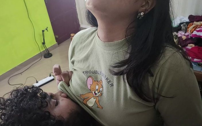 Vaigavarun45: Nụ hôn đít và bộ ngực nóng bỏng với âm hộ cọ...