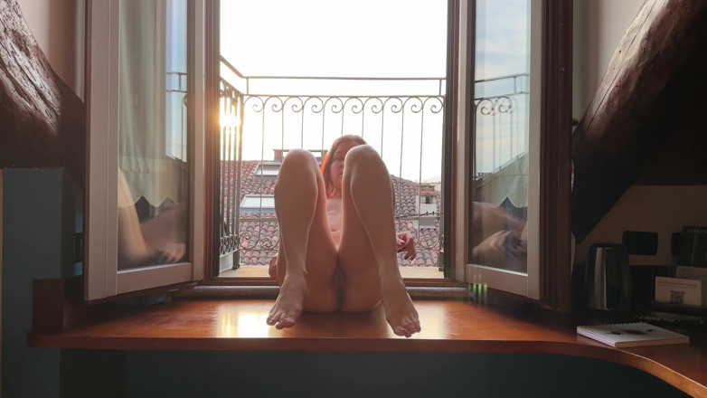 Renata Fox: イタリアの夕焼けと私の体の美しさに匹敵する