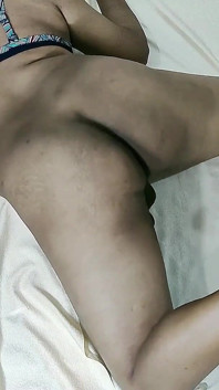 Naughty Nights hoofdstuk 1 - solo trans krijgt Horney in de nacht