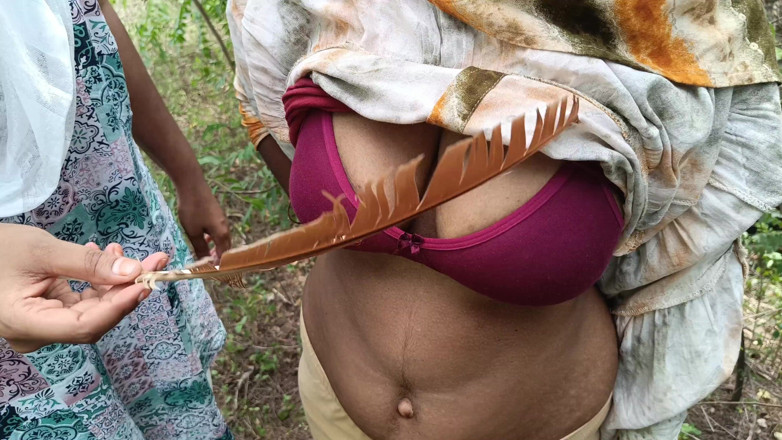 Magilmathi: Romance lésbico al aire libre
