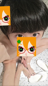 Vidéo De Lovelyboy0 Le Garçon Mignon Ne Pouvait S’empêcher De Jouir Sur Ses Propres Pieds