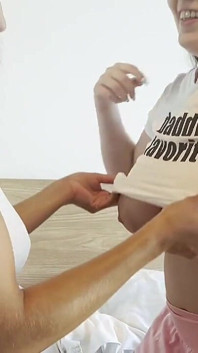 Pornvideo Lesbienne Avec La Polonaise Wendy Marvell Et Le Brésilien Mianins
