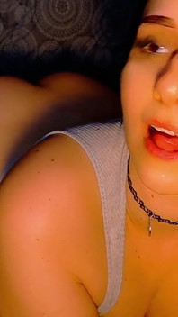 Camgirl Is Realy Horny