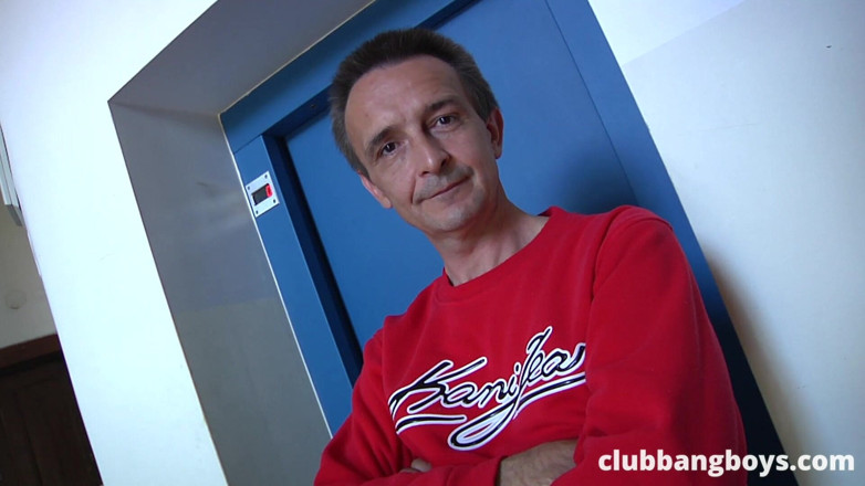 Club Bang Boys: Bareback Sex with the Young Guy
