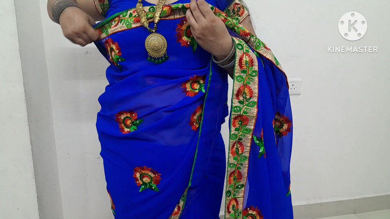 Salmaan001: Desi Bhabhi volá soused playboy pro zábavu v hindštině zvuku