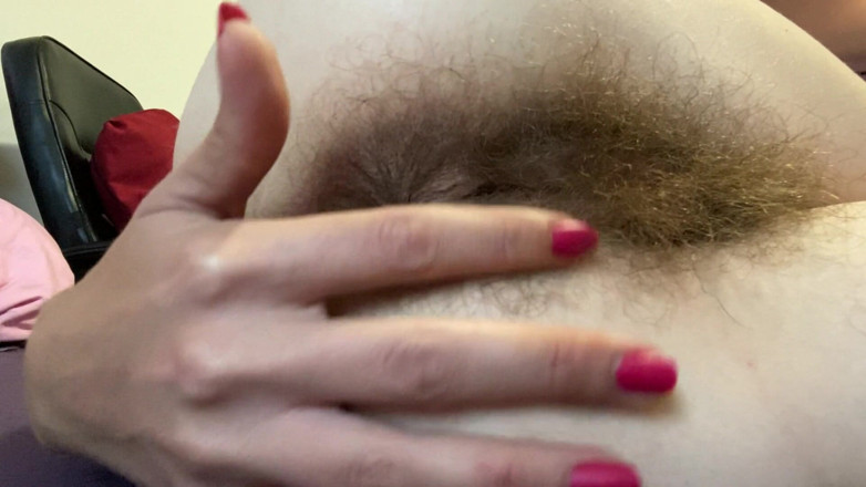 Cuteblonde666: Hairy ass fetish video closeup