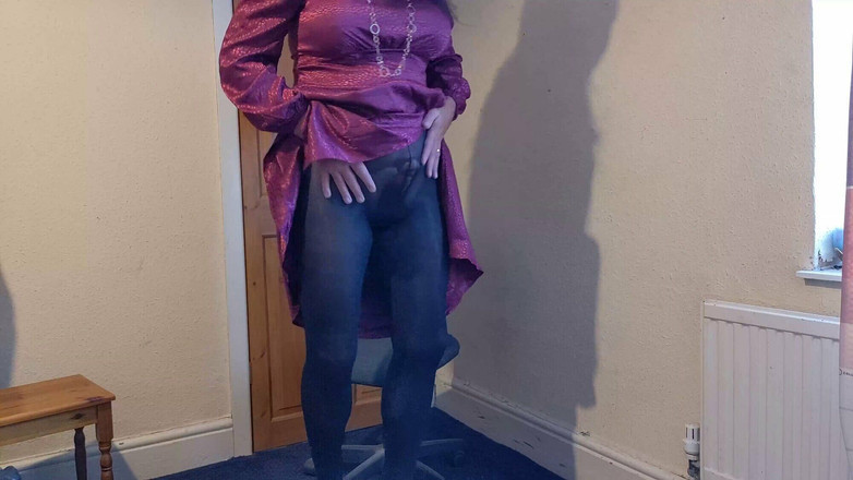 Sarahsatinslut: タイツでごっくん