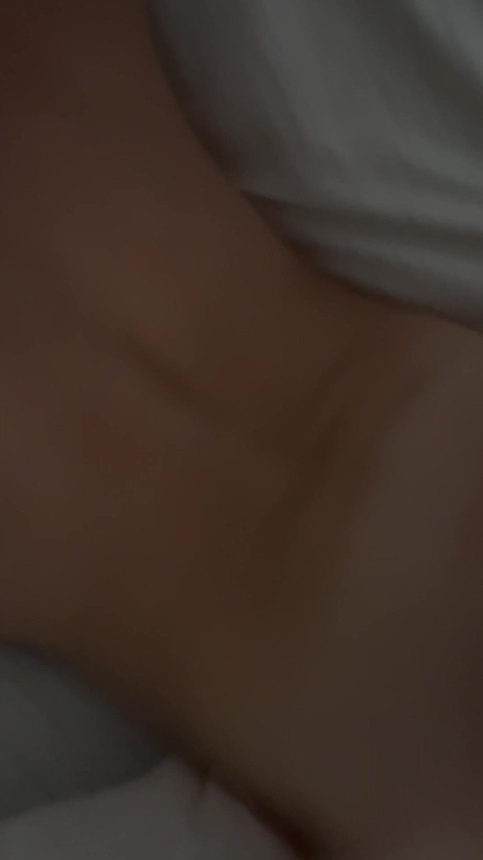 Zman: L'inquilina rinuncia al culo in affitto