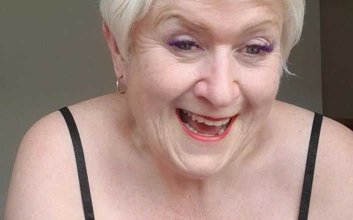 Uk Joolz: Hey Boys
