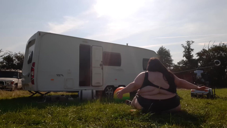 SSBBWLadyBrads: Outdoor games more fun