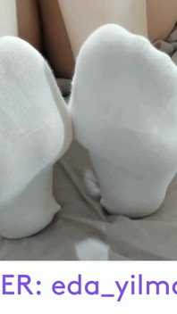 Foot- foot fetiš- turecká noha- turecká noha fetiš- ponožky- turecká MILF- turecké porno- turecký majitel