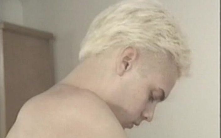 Gay RetroX VHS: Mannen genieten van intiem vuur #6