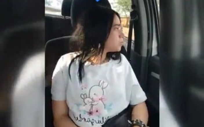 Crisanto999: La chica guapa no tiene que pagarle al taxista y...