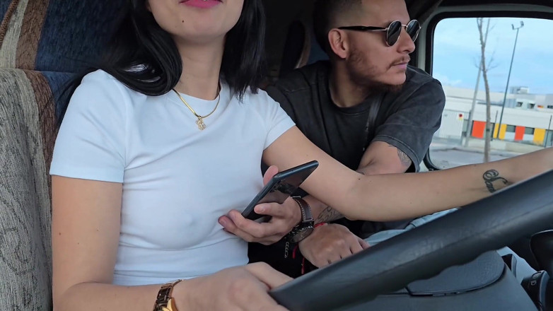 Labestiaylabella: Eu peguei um cliente do Uber sem sutiã!